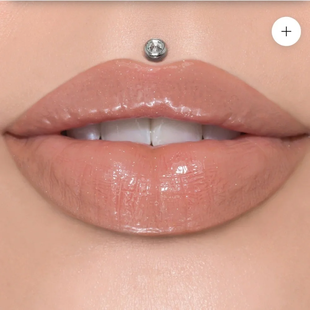 Jeffree Star The Gloss, in color Body Count. New in box!